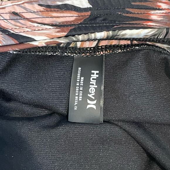 Hurley Palm Leaf Print One Piece Swimsuit - size Small - Picture 5 of 6